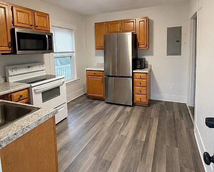 35 Herrick St #C, Beverly, MA, 35 Herrick St #C, Beverly, MA Photo #3
