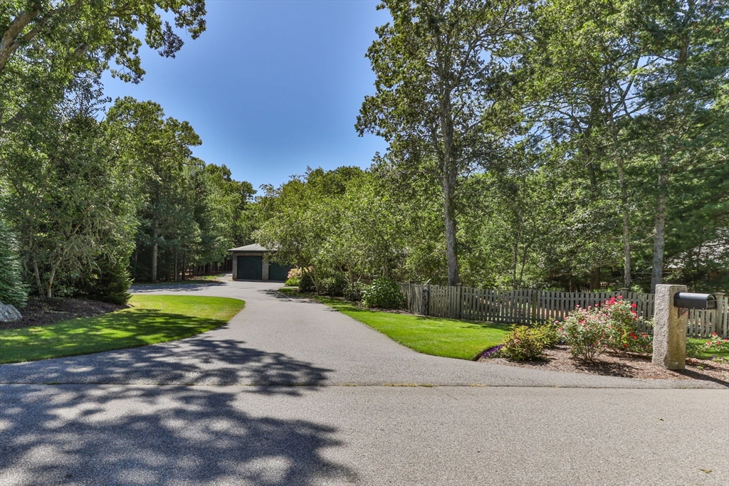 9 Tawny Ave