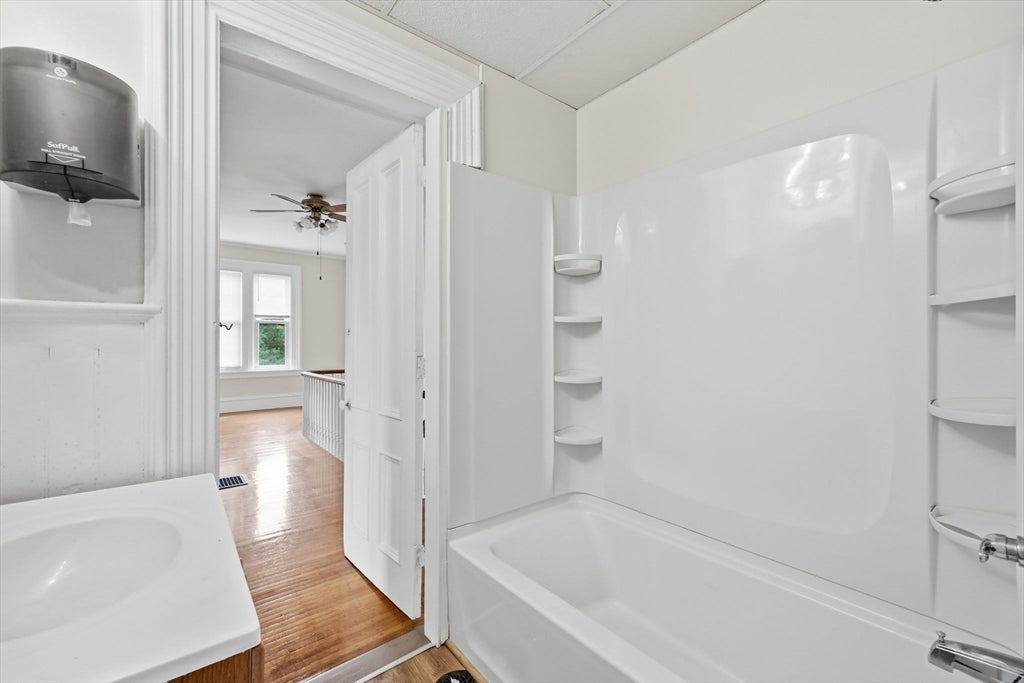 5 Noble Ave, Westfield, MA Photo #38