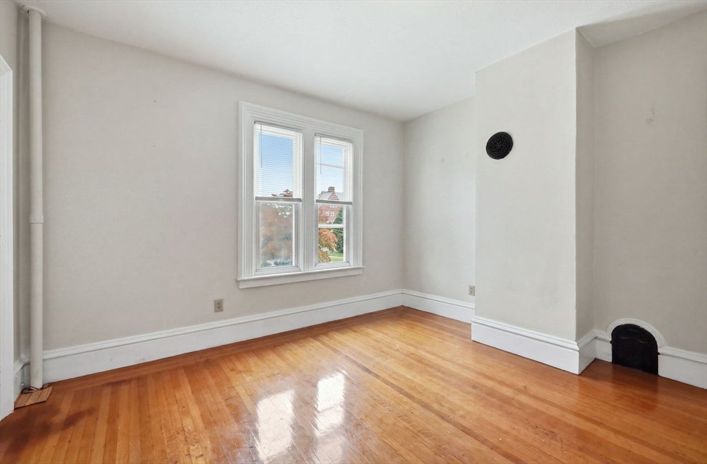 5 Noble Ave, Westfield, MA Photo #35