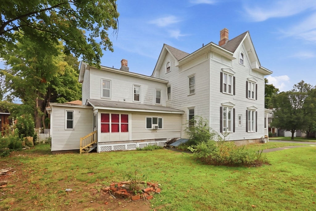 5 Noble Ave, Westfield, MA Photo #5