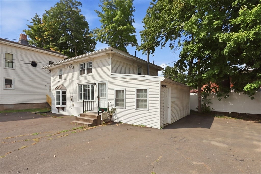 5 Noble Ave, Westfield, MA Photo #4
