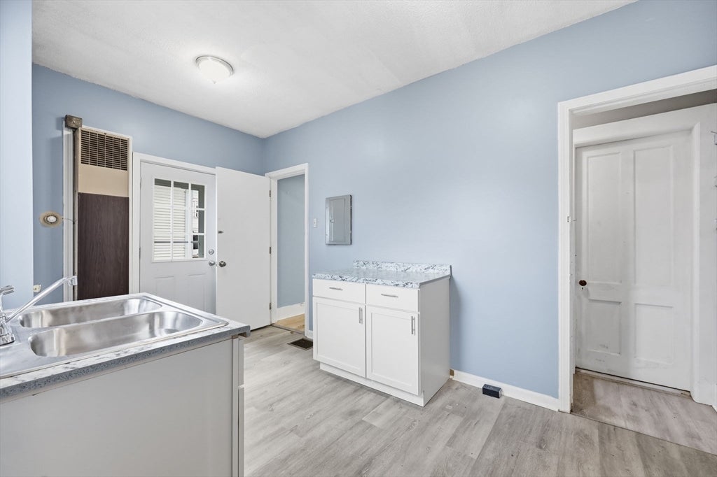 5 Noble Ave, Westfield, MA Photo #30