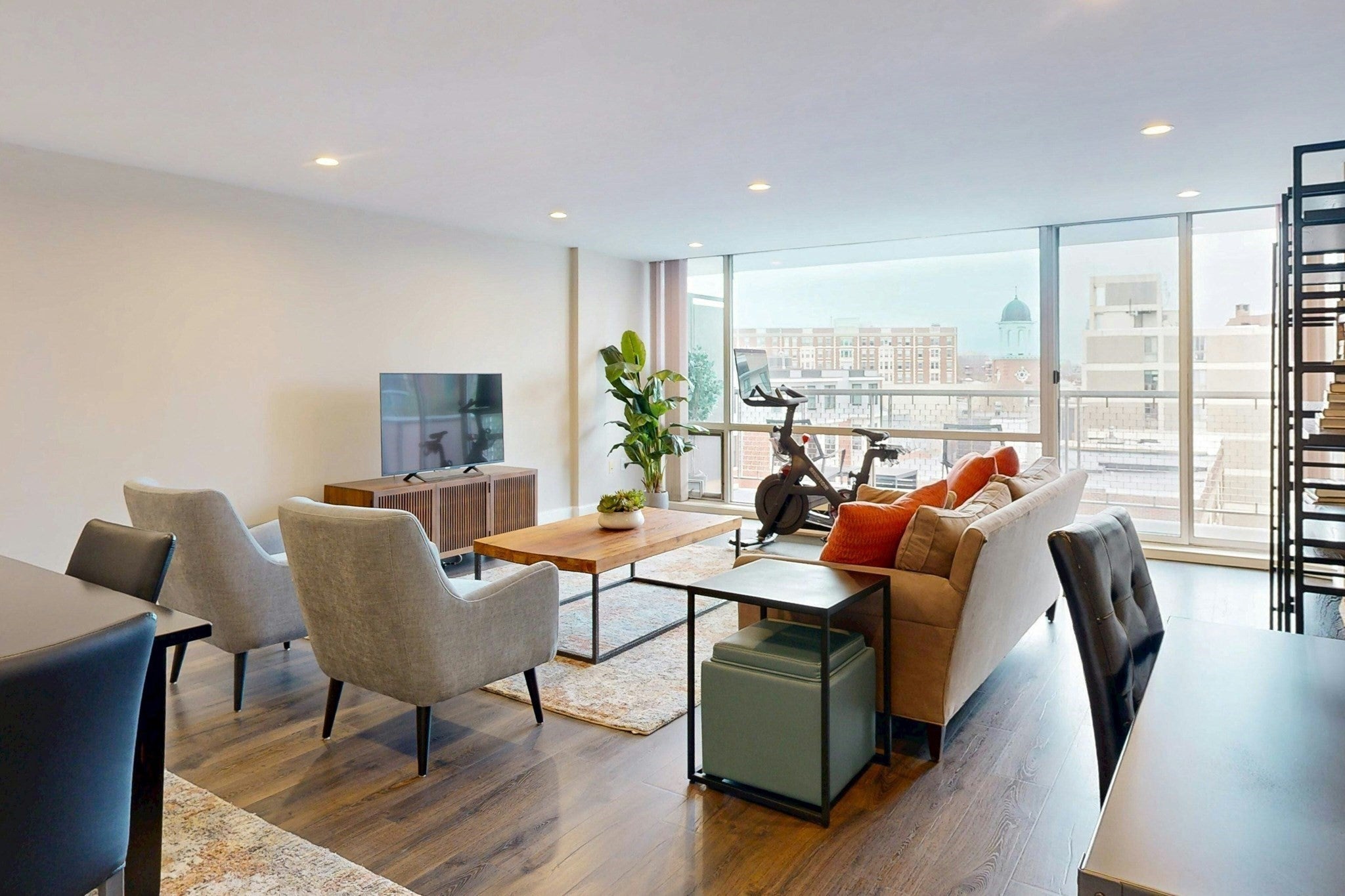 45 Longwood Ave 707, Brookline MA 02446