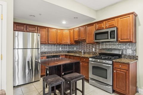 910 Saratoga Street 5 Boston MA 02128