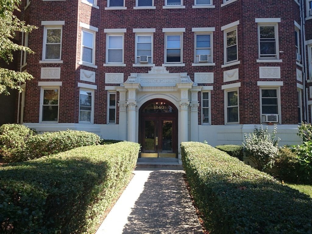 1840 Commonwealth Ave 16