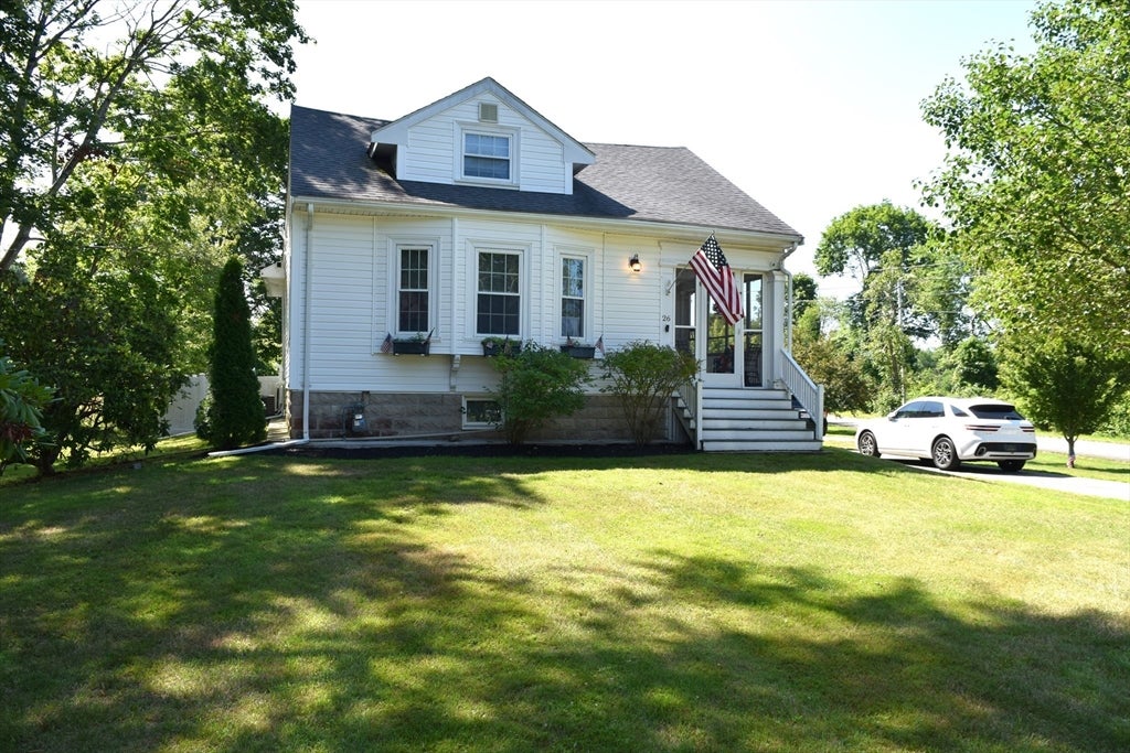 Photo of 26 Cross St, West Bridgewater, MA