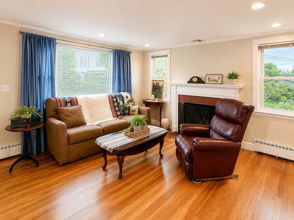 69 Standish Rd