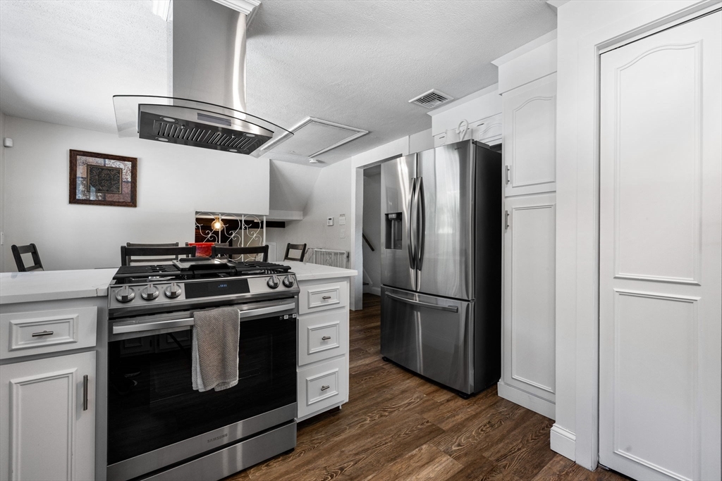 46 Juniper Dr