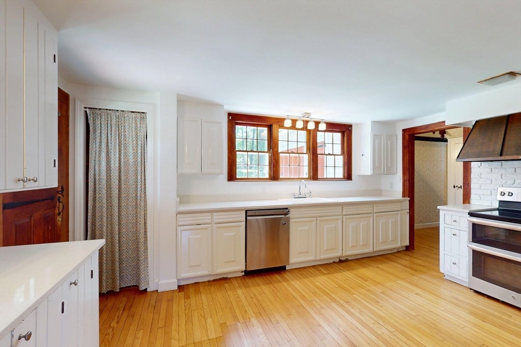661 Bernardston Rd
