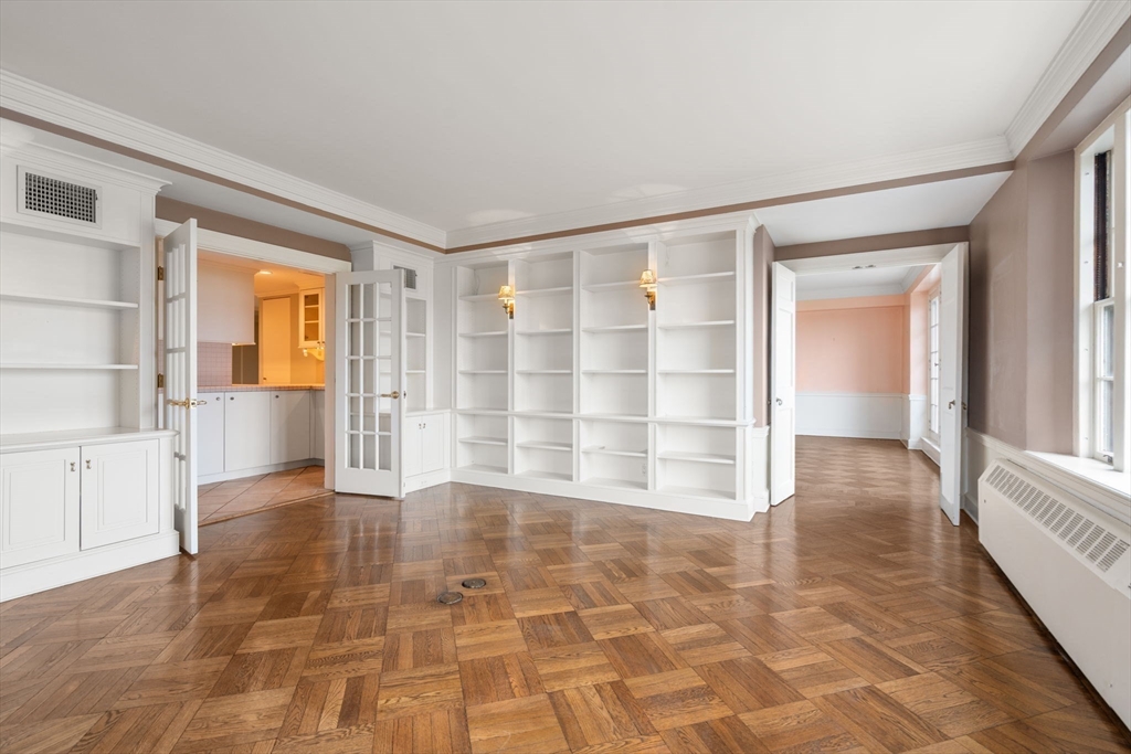 274 Beacon Street 8R