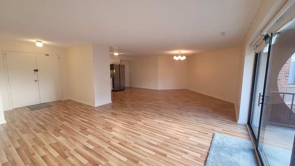 1008 Paradise Rd 2_Q