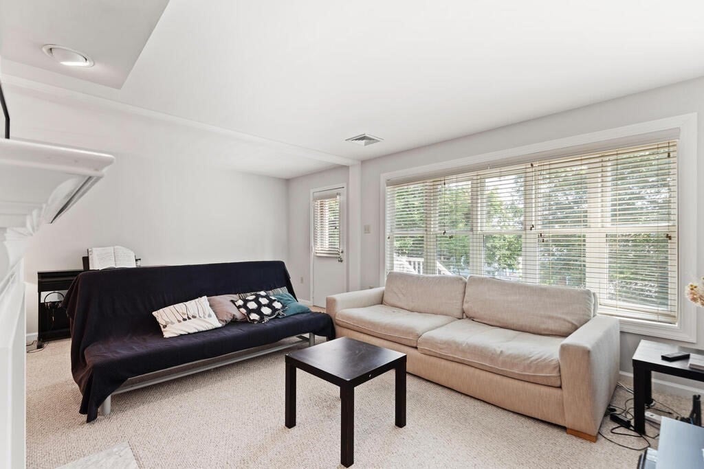 6 Angela Ln #6, Watertown, MA, 6 Angela Ln #6, Watertown, MA Photo #5