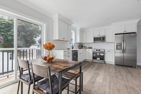 Photo of 161 Sumner St #U2, Quincy, MA 02169 (MLS # 73473664)