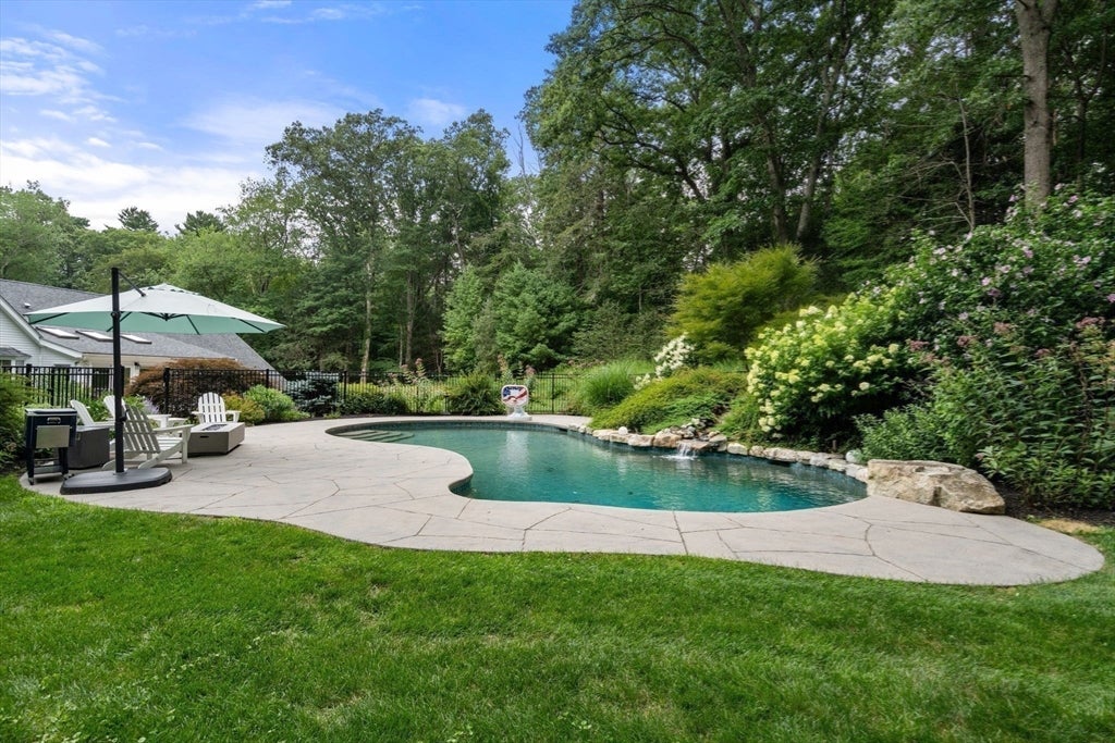 17 Noon Hill Avenue, Norfolk, MA, 17 Noon Hill Avenue, Norfolk, MA Photo #37