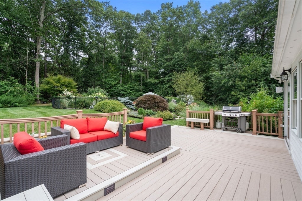 17 Noon Hill Avenue, Norfolk, MA, 17 Noon Hill Avenue, Norfolk, MA Photo #35