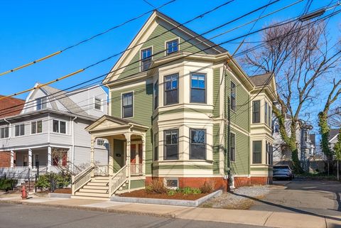 8 Franklin St Somerville MA 02145