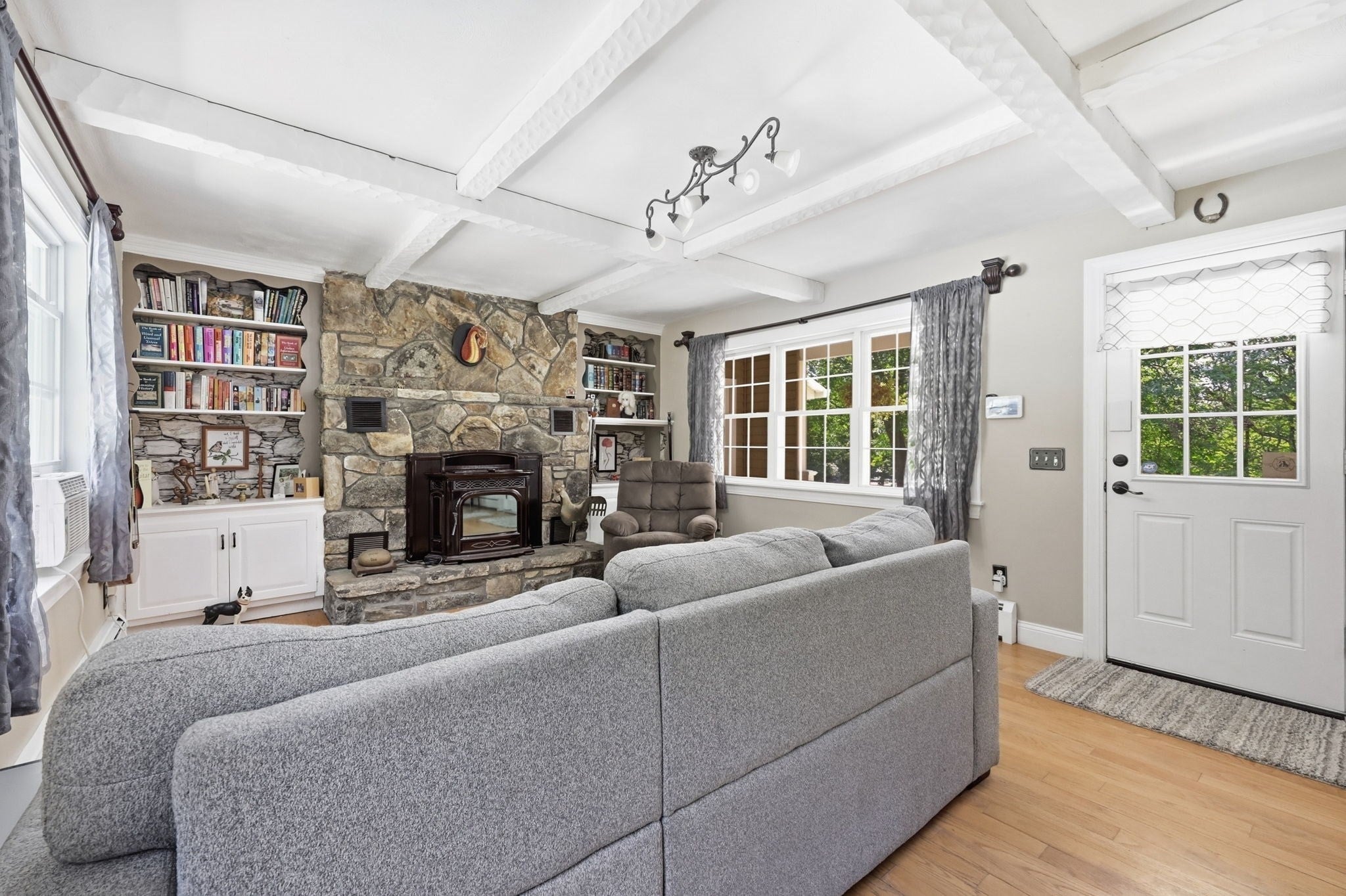 291 Franklin St, Belchertown, MA, 291 Franklin St, Belchertown, MA Photo #6