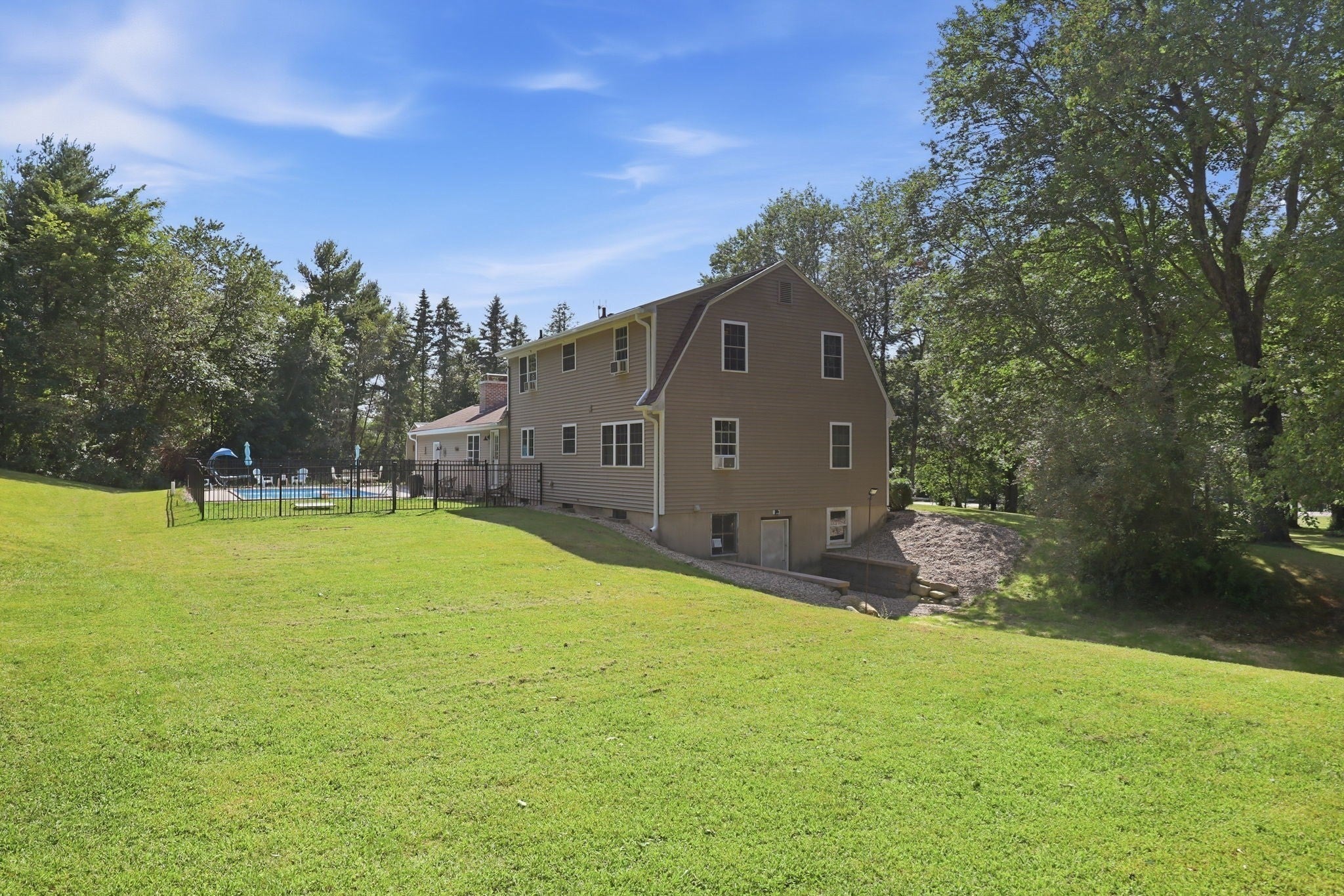 291 Franklin St, Belchertown, MA, 291 Franklin St, Belchertown, MA Photo #34