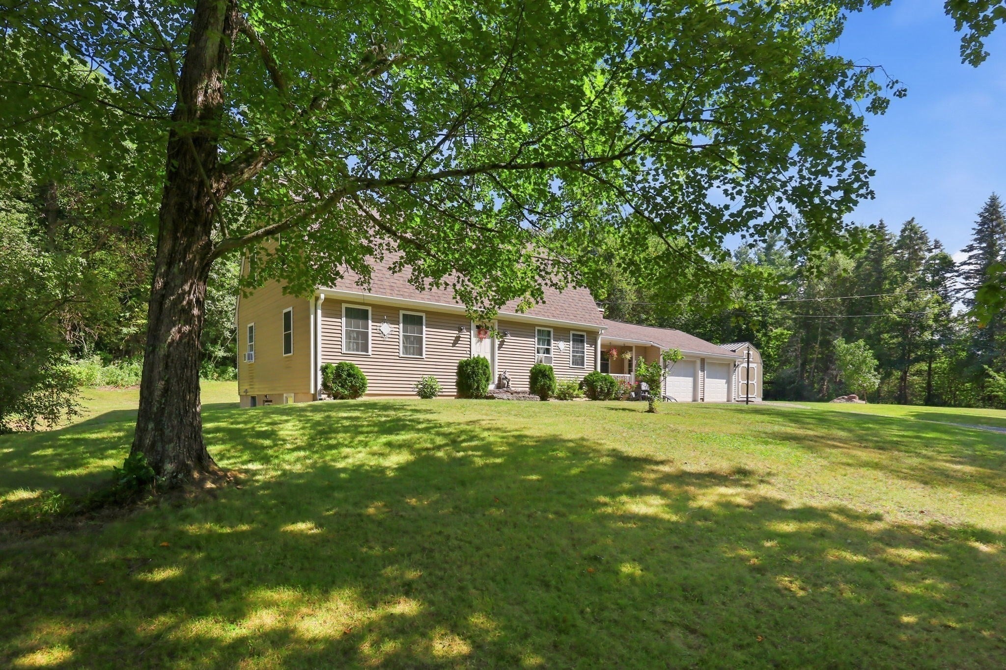 291 Franklin St, Belchertown, MA, 291 Franklin St, Belchertown, MA Photo #3