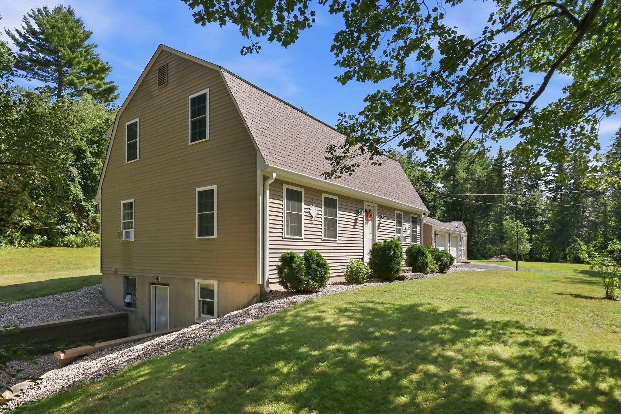 291 Franklin St, Belchertown, MA, 291 Franklin St, Belchertown, MA Photo #33