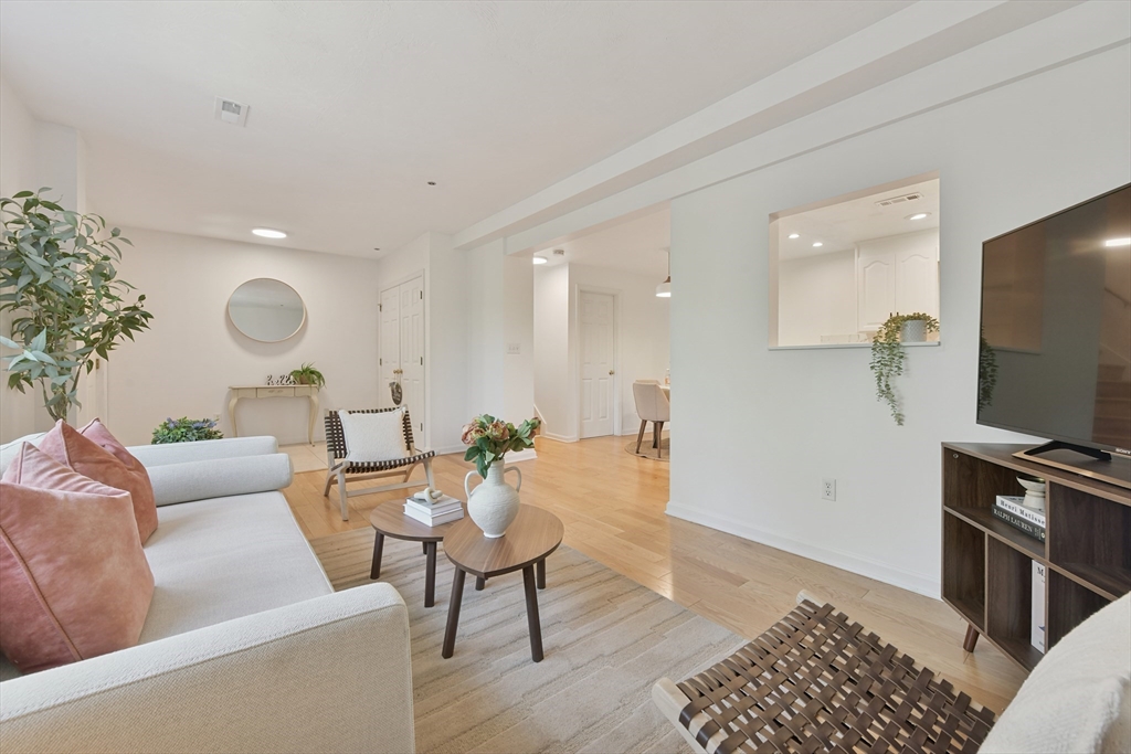 110 Coolidge Hill Rd 2