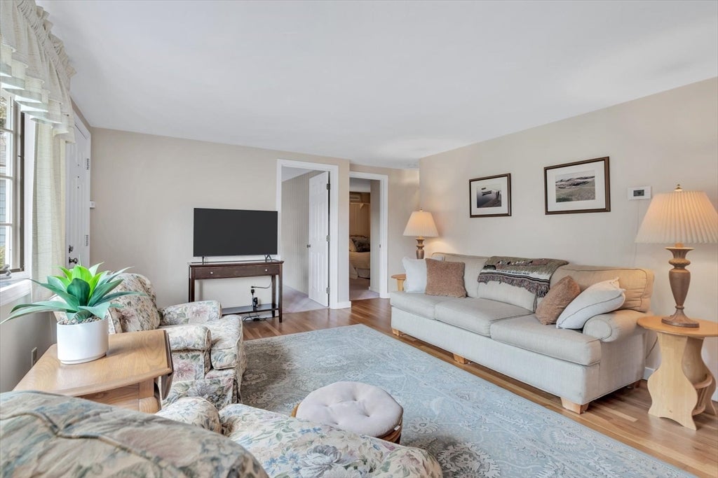 11 Canary Ln, Yarmouth, MA, 11 Canary Ln, Yarmouth, MA Photo #23