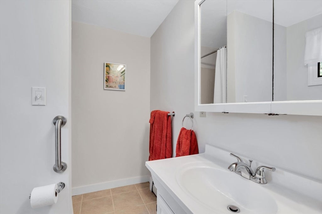 11 Canary Ln, Yarmouth, MA, 11 Canary Ln, Yarmouth, MA Photo #29