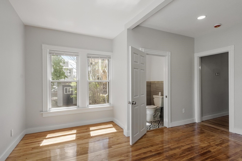 36 Chestnut St, Marlborough, MA Photo #10
