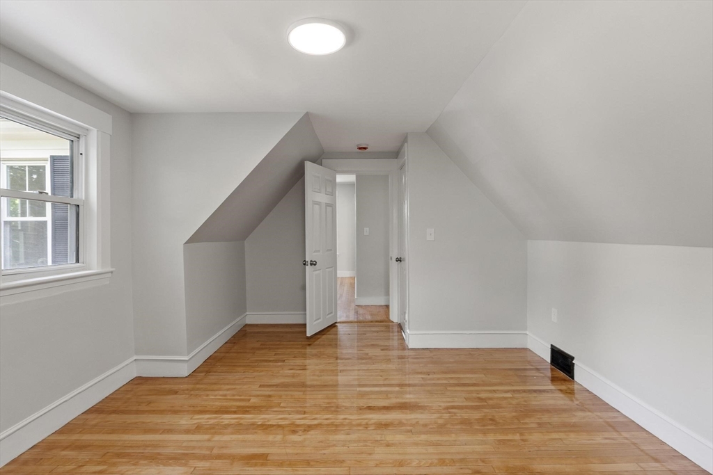36 Chestnut St, Marlborough, MA Photo #17