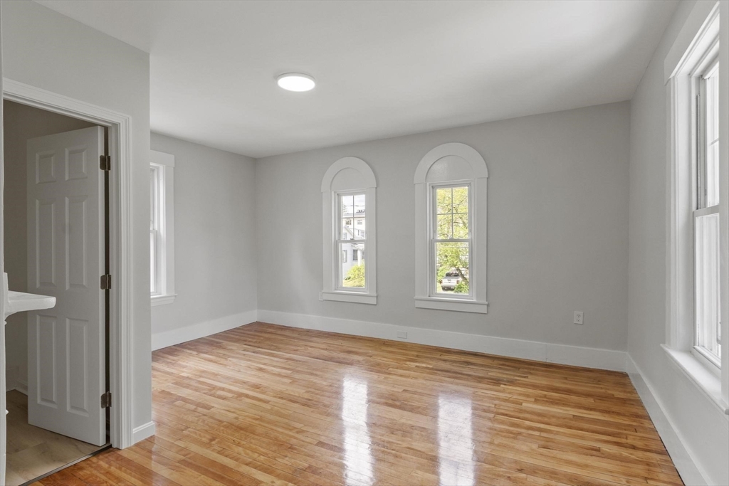 36 Chestnut St, Marlborough, MA Photo #15