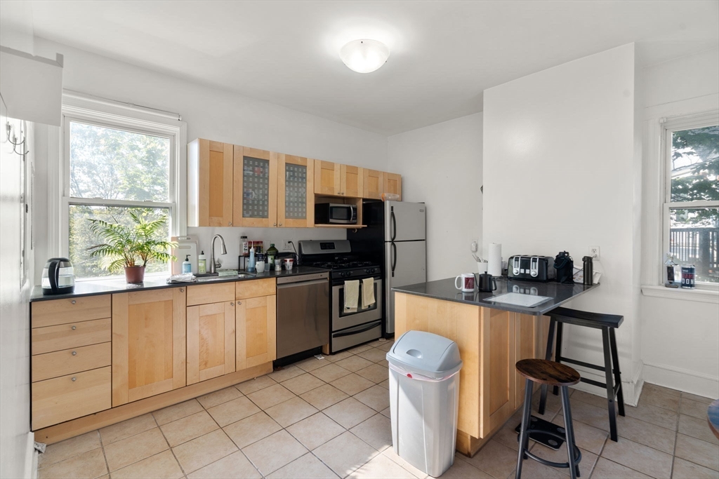 14 Gordon St, Boston, MA Photo #28