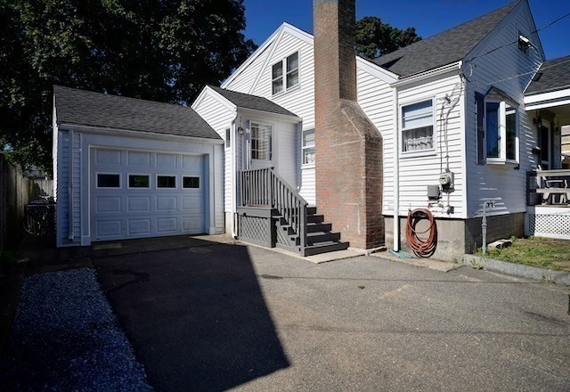 31 Rockdale Ave