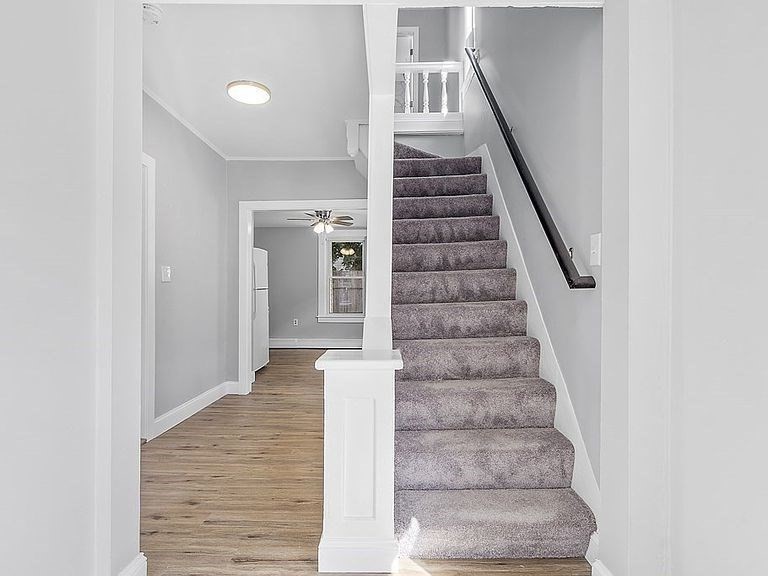 25 Dana St