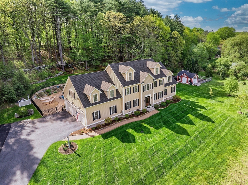 57 Houghton Farm Ln