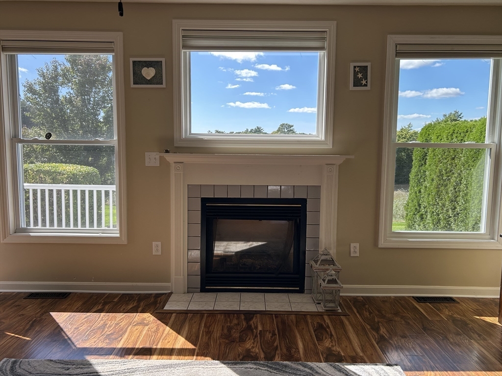 37 Bay Pointe Dr Ext 37