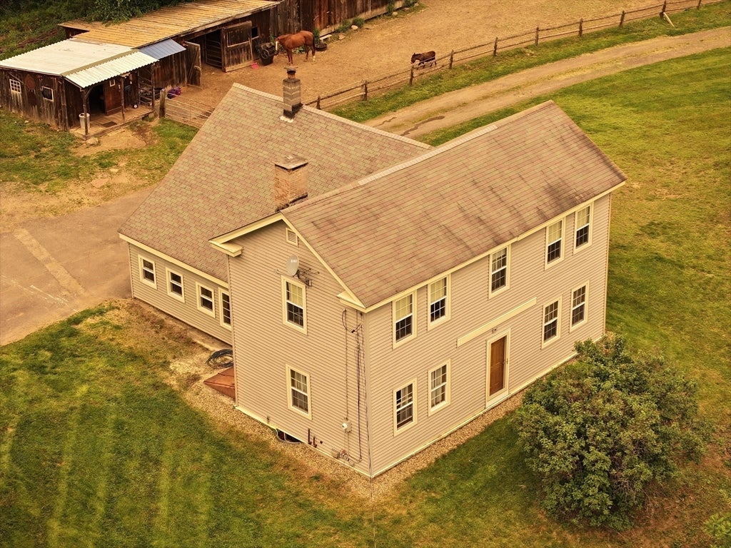 271 Lower Road