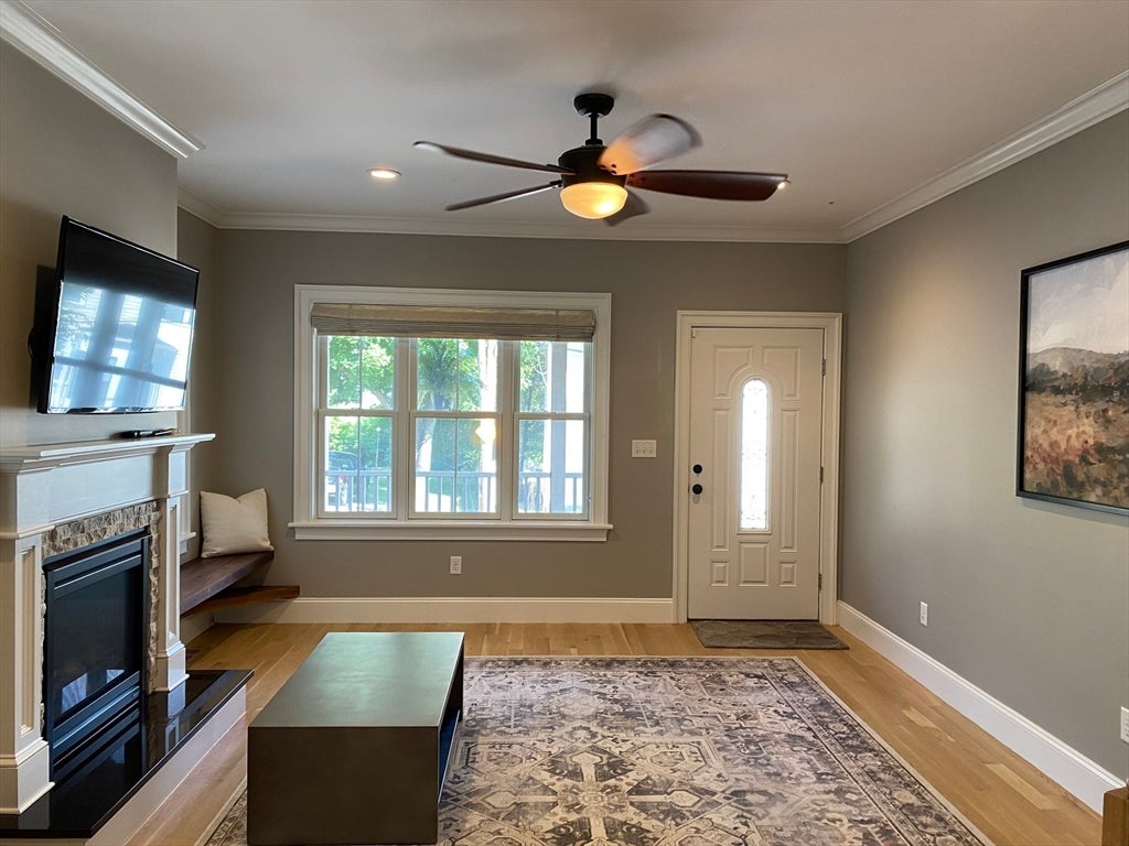 12 Conway St 2