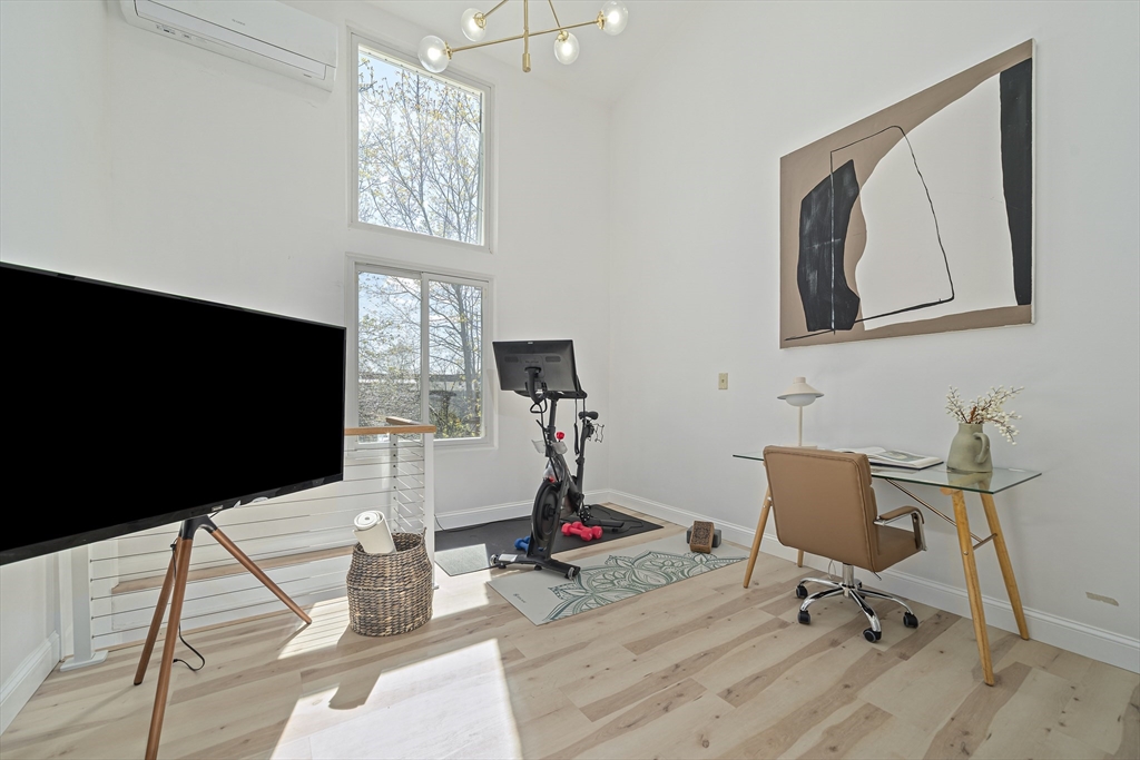 206 Lagrange Street 206