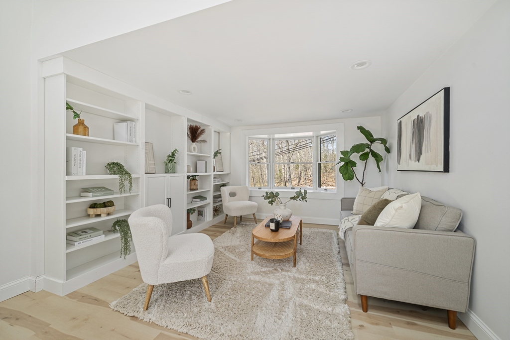 206 Lagrange Street 206