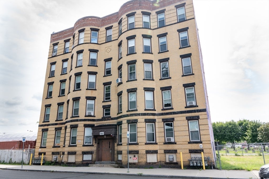 Photo of 660 S Bridge Street, Holyoke, MA