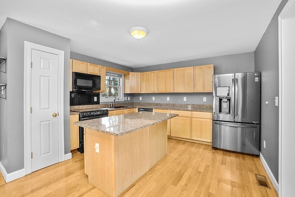 81 Beecher Pl #81, Newton, MA, 81 Beecher Pl #81, Newton, MA Photo #7
