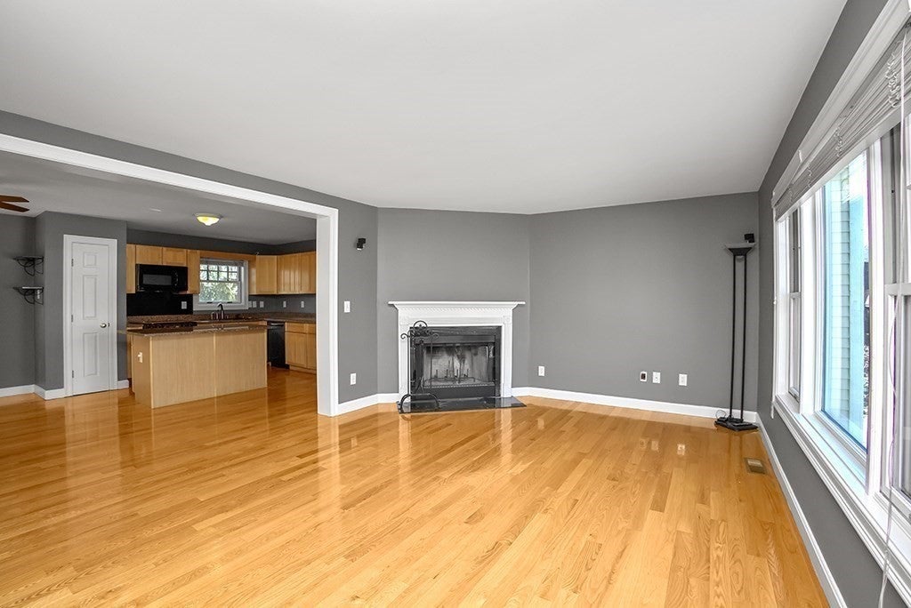 81 Beecher Pl #81, Newton, MA, 81 Beecher Pl #81, Newton, MA Photo #10