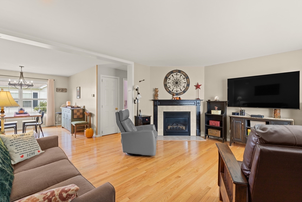 14 Mountain Ash Rd 14