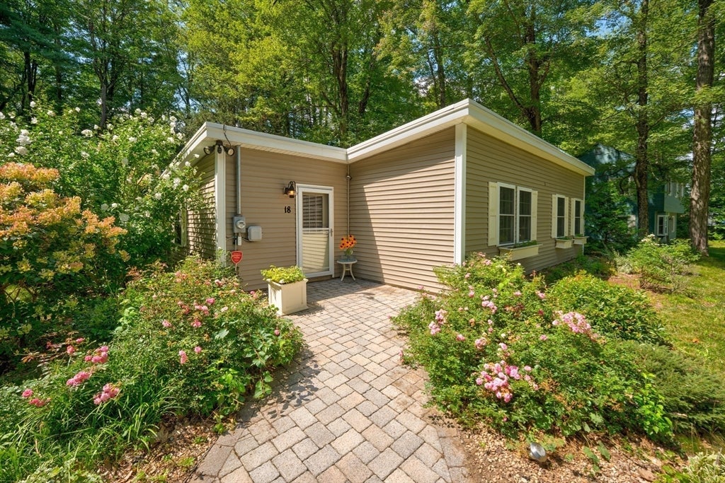 18 Woodland Dr, Lunenburg, MA, 18 Woodland Dr, Lunenburg, MA Photo #1