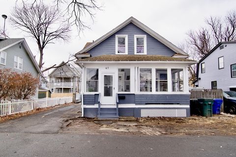 Photo of 67 Villa Pkwy, Springfield, MA 01109 (MLS # 73469311)