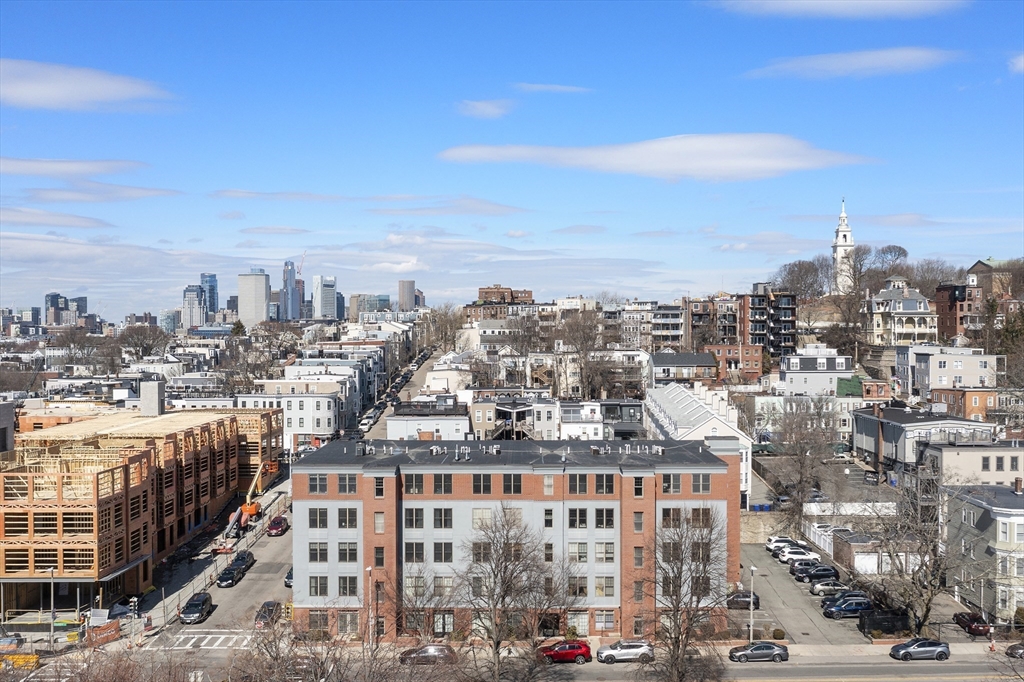 Boston, Massachusetts 02127, United States, 2 Bedrooms Bedrooms, ,2 BathroomsBathrooms,Residential,Pending,86568