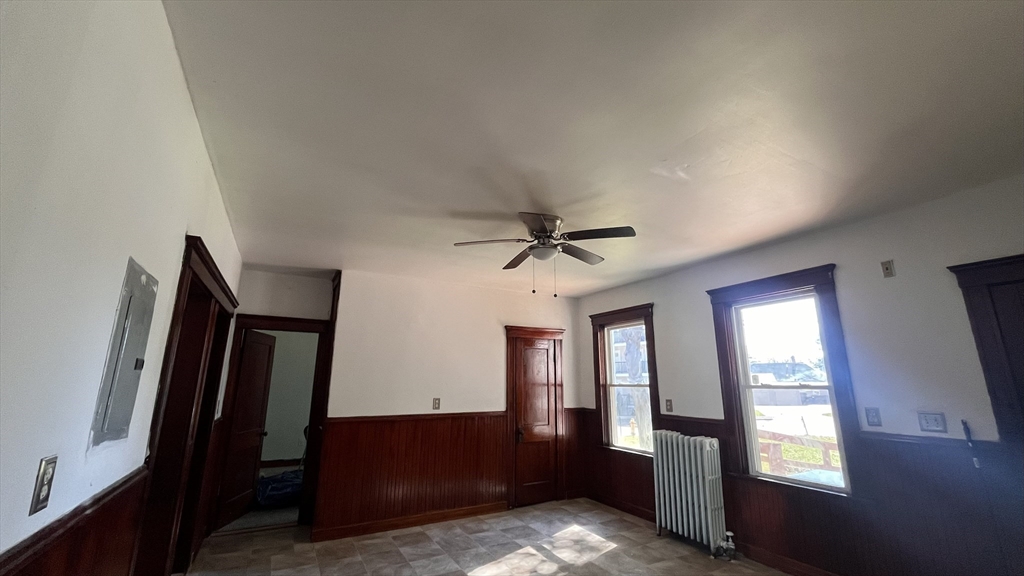 125 Main St 1