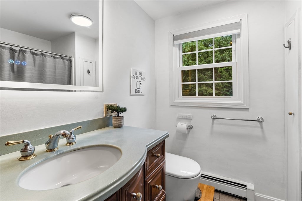 16 Jasmine Rd, Medway, MA Photo #17