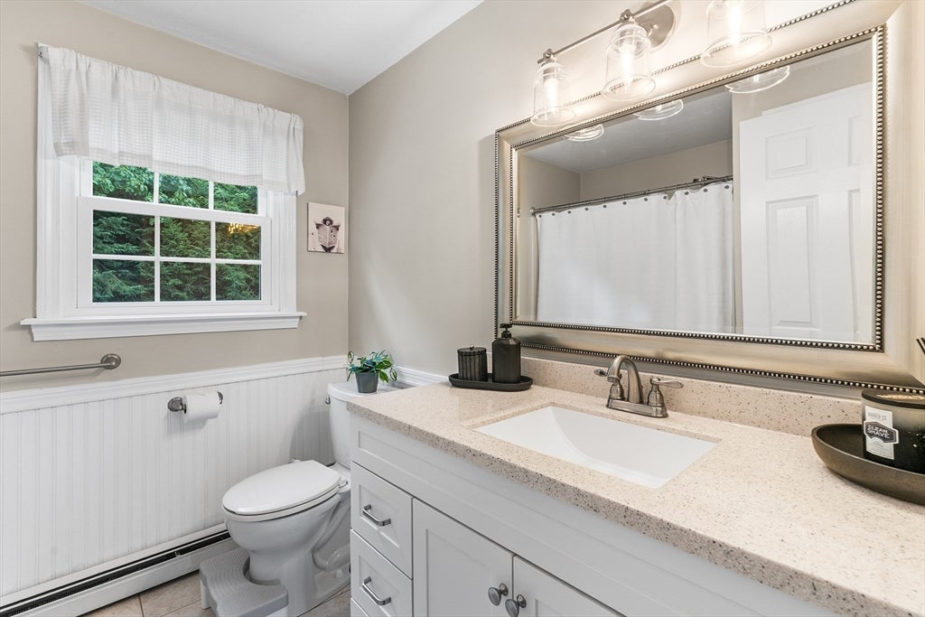 16 Jasmine Rd, Medway, MA Photo #23